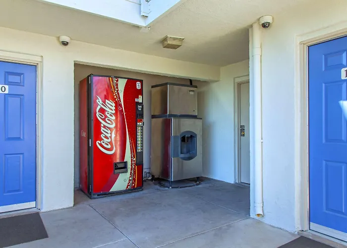 Hotel 6-phoenix, Az - Airport - 24th Street