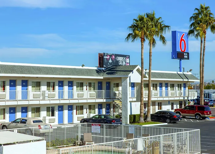 Hotel 6-phoenix, Az - Airport - 24th Street Phoenix