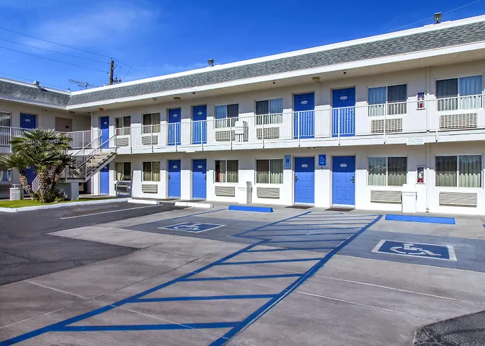 Hotel 6-phoenix, Az - Airport - 24th Street