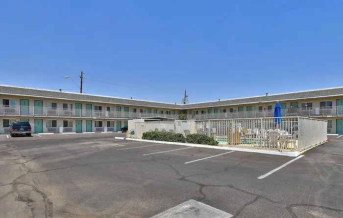 Hotel 6-phoenix, Az - Airport - 24th Street