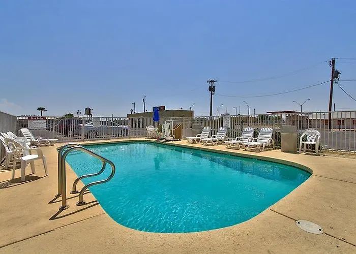 Hotel 6-phoenix, Az - Airport - 24th Street Phoenix